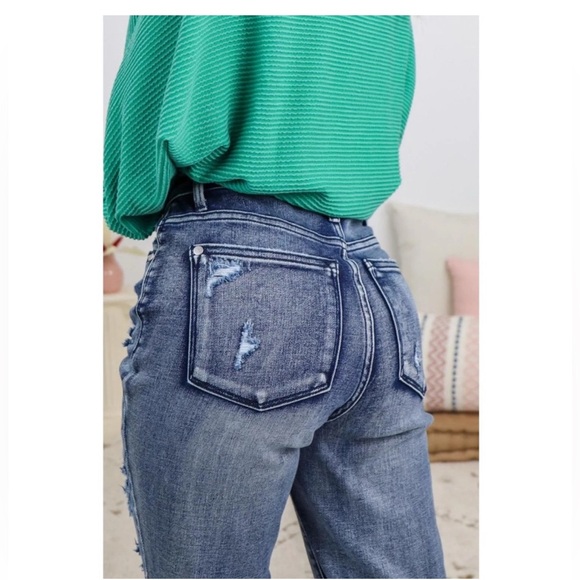 NWT Judy Blue Boyfriend Jeans Distressed Blue - Picture 2 of 14